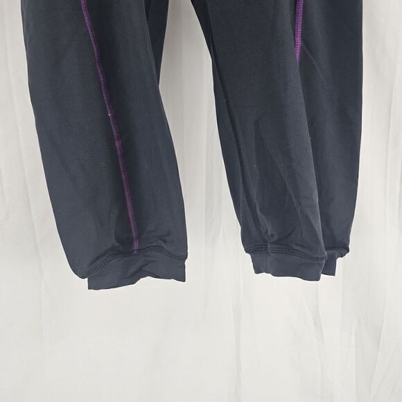 Lululemon Crop Leggings - SIZE 6 - Run Dance Black Plum - Picture 7 of 8